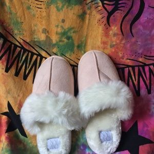 Faux-Fur Slippers🌸